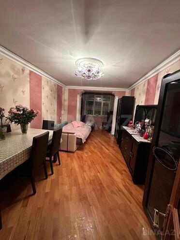 Продаётся 3-комн. вторичка 70 м², м. Нефтчиляр, photo 10 from 15