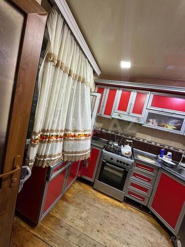Продаётся 3-комн. вторичка 70 м², м. Нефтчиляр, photo 5 from 15