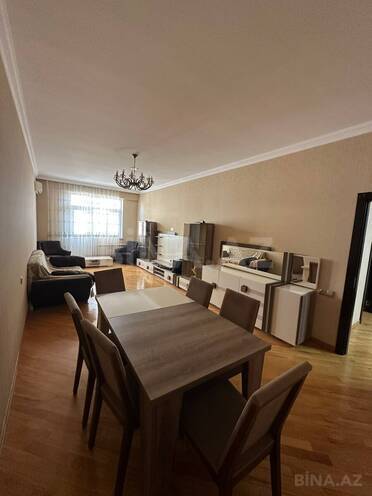 Сдаётся 3-комн. новостройка 150 м², м. Кара Караев, photo 1 from 18