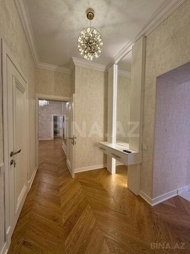 Продаётся 4-комн. вторичка 120 м², м. Ичеришехер, photo 8 from 23