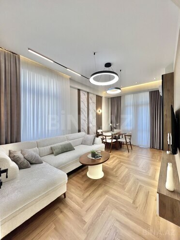 Продаётся 2-комн. новостройка 65 м², м. 8 ноября, photo 1 from 13