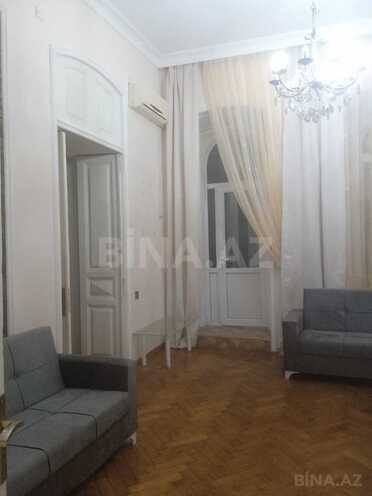 Сдаётся 2-комн. вторичка 60 м², м. Низами, photo 4 from 9