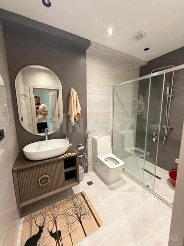 İcarəyə verilir 4 otaqlı yeni tikili 190 m², 28 May m., photo 13 from 20