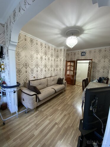 Satılır 3 otaqlı köhnə tikili 54 m², Hövsan q., photo 6 from 16
