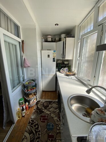 Satılır 3 otaqlı köhnə tikili 54 m², Hövsan q., photo 13 from 16