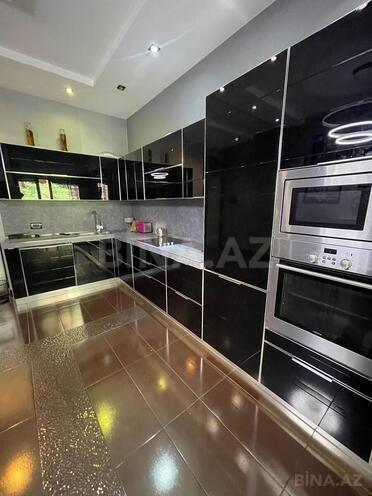İcarəyə verilir 4 otaqlı yeni tikili 178 m², 28 May m., photo 17 from 32
