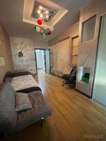 İcarəyə verilir 4 otaqlı yeni tikili 178 m², 28 May m., photo 18 from 32