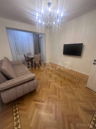 İcarəyə verilir 2 otaqlı köhnə tikili 60 m², Nərimanov r., photo 1 from 9