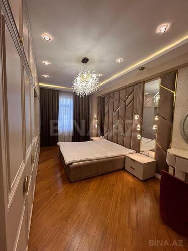 Сдаётся 3-комн. новостройка 163 м², м. 8 ноября, photo 19 from 29