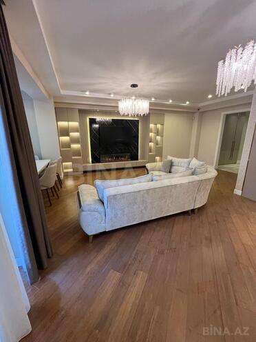 Сдаётся 3-комн. новостройка 163 м², м. 8 ноября, photo 1 from 29