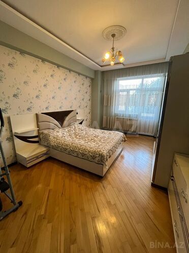 Satılır 4 otaqlı köhnə tikili 100 m², İnşaatçılar m., photo 10 from 22