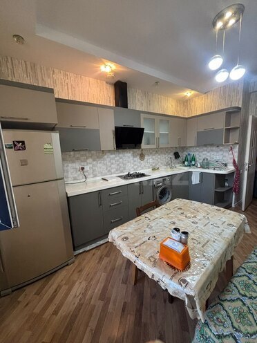 İcarəyə verilir 2 otaqlı yeni tikili 101 m², 7-ci mikrorayon q., photo 1 from 8