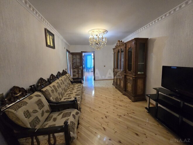 Продаётся 4-комн. вторичка 110 м², photo 15 from 19