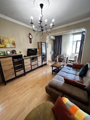 Satılır 2 otaqlı köhnə tikili 52 m², Memar Əcəmi m., photo 3 from 13