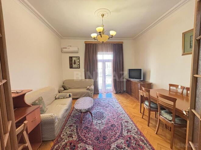 Продаётся 4-комн. вторичка 110 м², м. Низами, photo 12 from 23