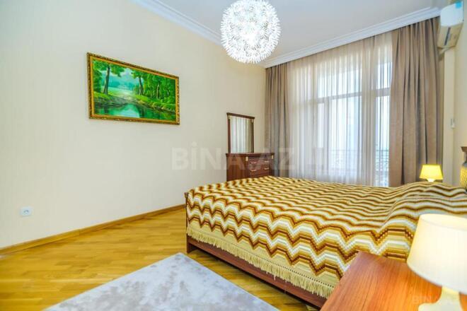 Сдаётся 3-комн. новостройка 170 м², Насиминский  р., photo 11 from 24