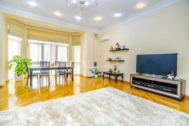 Сдаётся 3-комн. новостройка 170 м², Насиминский  р., photo 6 from 24