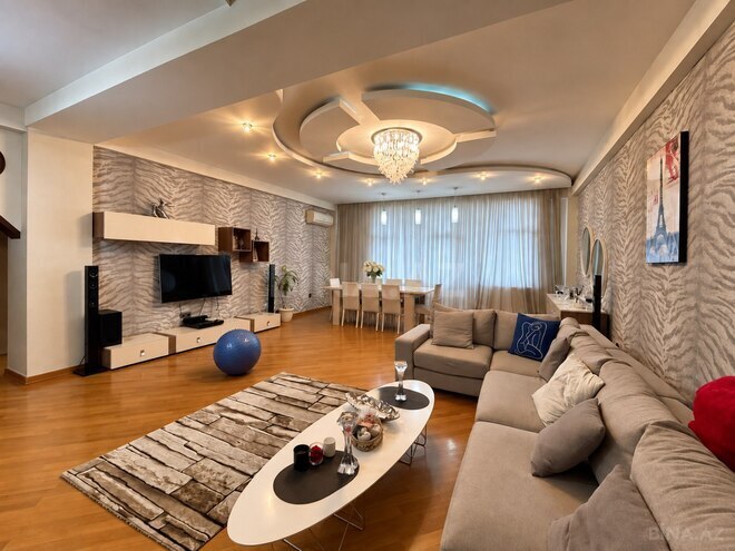 Satılır 5 otaqlı yeni tikili 205 m², Şah İsmayıl Xətai m., photo 1 from 19