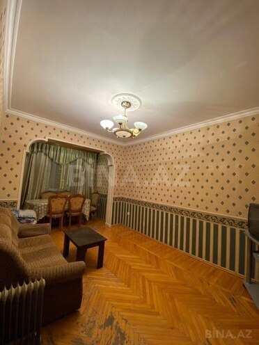Продаётся 2-комн. вторичка 55 м², м. 20 января, photo 3 from 17