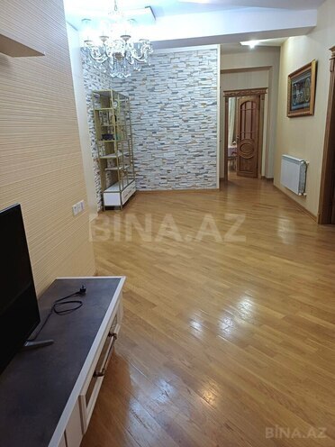 Сдаётся 3-комн. новостройка 160 м², Насиминский  р., photo 15 from 19