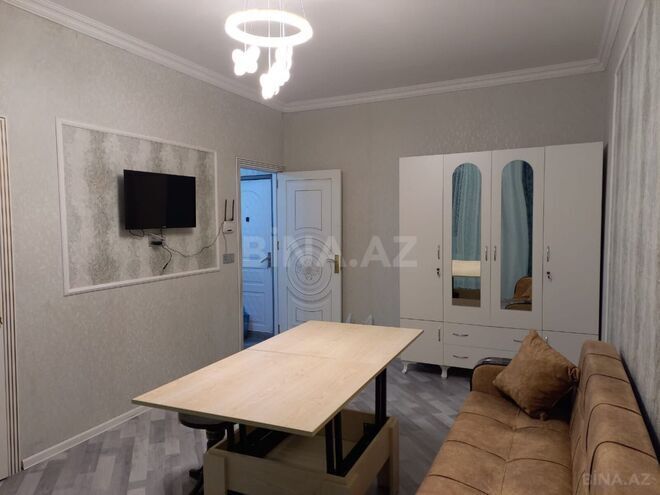 Продаётся 2-комн. вторичка 45 м², м. Иншаатчылар, photo 9 from 15