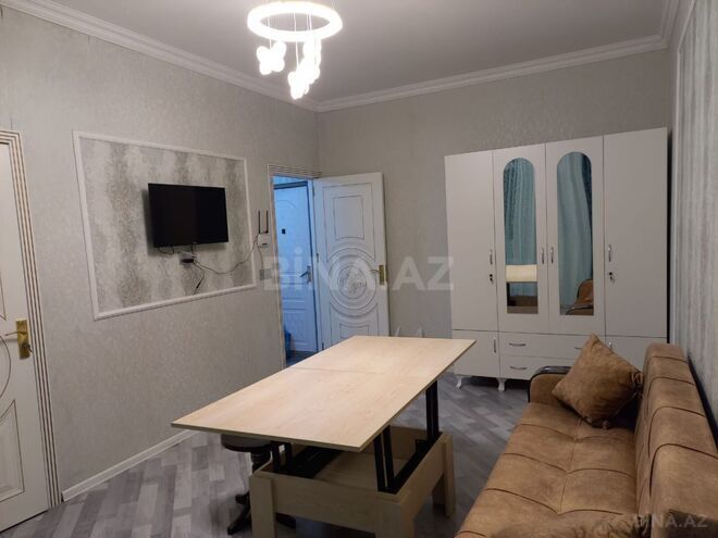 Продаётся 2-комн. вторичка 45 м², м. Иншаатчылар, photo 3 from 15