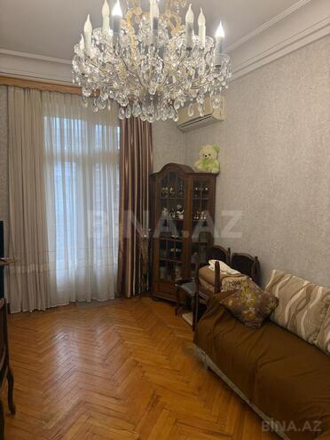 Satılır 2 otaqlı köhnə tikili 60 m², Nəsimi r., photo 18 from 20