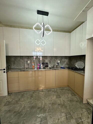 Продаётся 2-комн. новостройка 76 м², Абшеронcкий  р., photo 6 from 20