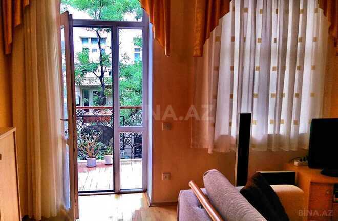 Satılır 2 otaqlı köhnə tikili 60 m², Sahil m., photo 3 from 15