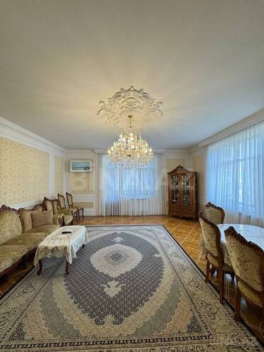 Продаётся 4-комн. новостройка 210 м², м. Элмляр Академиясы, photo 4 from 22