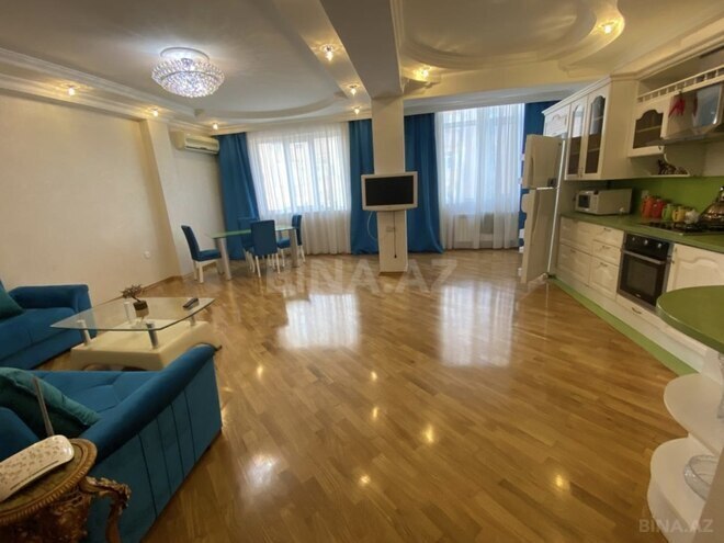 Сдаётся 2-комн. новостройка 85 м², Насиминский  р., photo 4 from 6