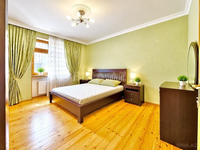 Satılır 3 otaqlı köhnə tikili 110 m², Qara Qarayev m., photo 9 from 13