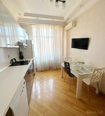 Сдаётся 3-комн. новостройка 130 м², м. 8 ноября, photo 12 from 19