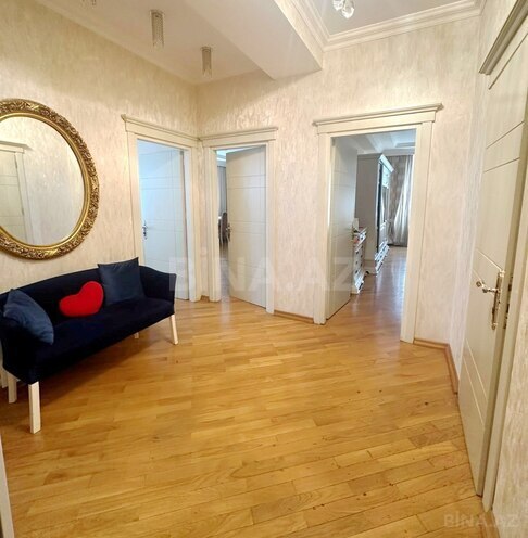 Сдаётся 3-комн. новостройка 130 м², м. 8 ноября, photo 11 from 19