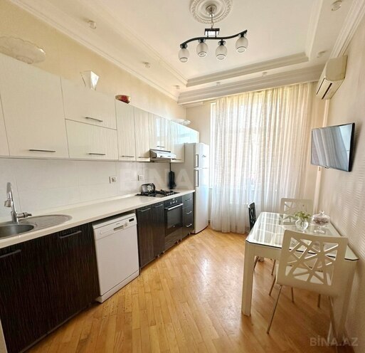 Сдаётся 3-комн. новостройка 130 м², м. 8 ноября, photo 13 from 19