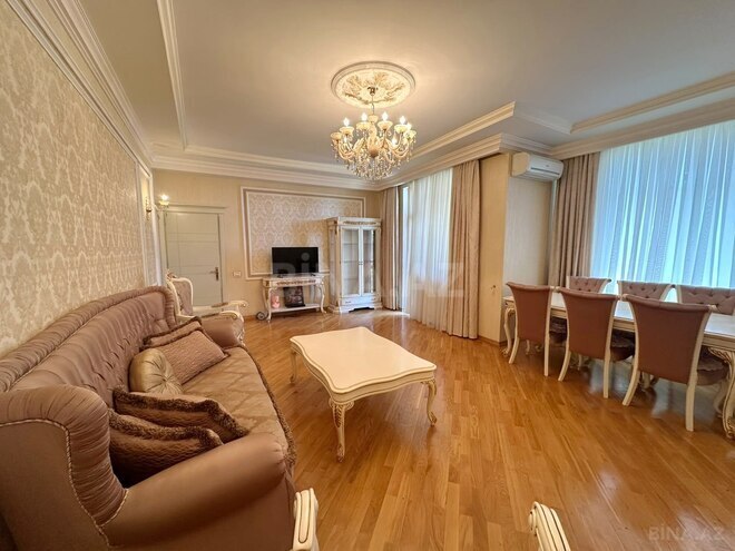 Сдаётся 3-комн. новостройка 130 м², м. 8 ноября, photo 4 from 19