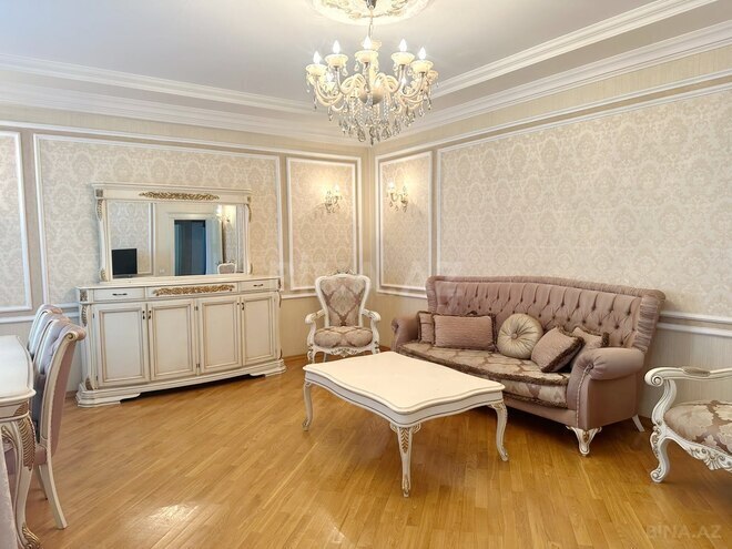 Сдаётся 3-комн. новостройка 130 м², м. 8 ноября, photo 18 from 19