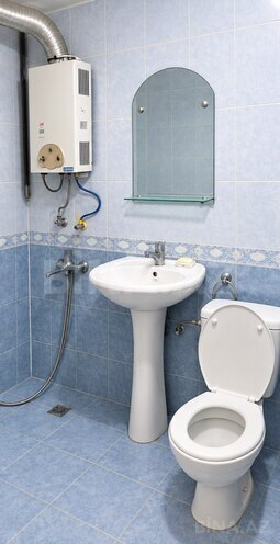 Продаётся 1-комн. вторичка 35 м², м. Нефтчиляр, photo 5 from 6