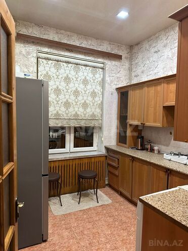 İcarəyə verilir 2 otaqlı köhnə tikili 75 m², Nizami m., photo 15 from 16