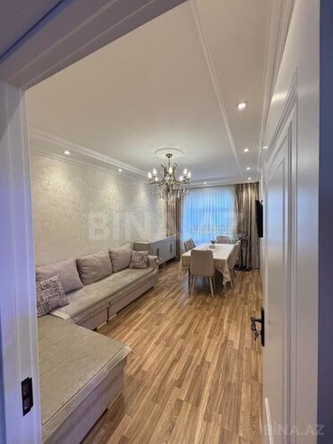 Satılır 4 otaqlı köhnə tikili 100 m², Yeni Günəşli q., photo 1 from 14