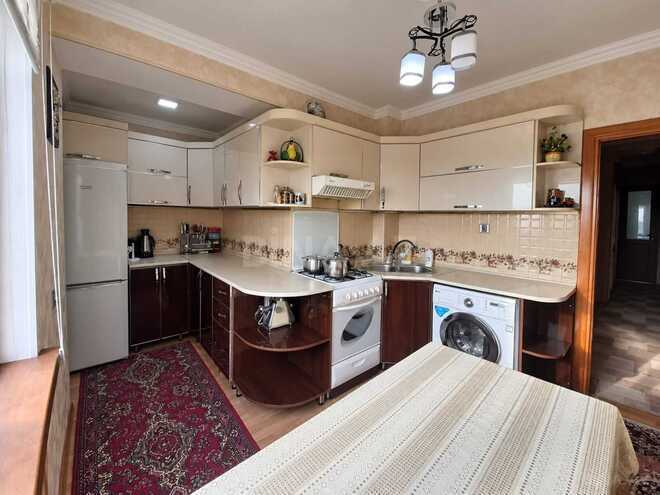 Satılır 3 otaqlı köhnə tikili 85 m², Qara Qarayev m., photo 6 from 13