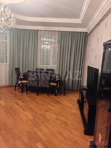 Сдаётся 3-комн. новостройка 138 м², м. 8 ноября, photo 6 from 13