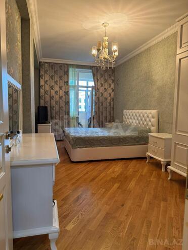 Продаётся 3-комн. новостройка 120 м², м. Нефтчиляр, photo 1 from 10