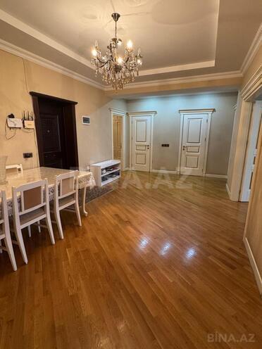 Продаётся 3-комн. новостройка 120 м², м. Нефтчиляр, photo 9 from 10