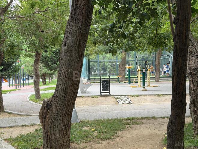 Satılır 2 otaqlı köhnə tikili 41 m², 20 Yanvar m., photo 1 from 23