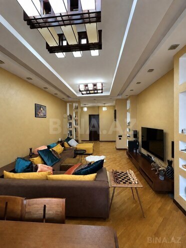 Продаётся 3-комн. новостройка 117 м², м. Низами, photo 3 from 16