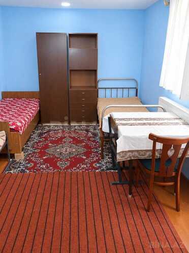 İcarəyə verilir 1 otaqlı köhnə tikili 20 m², İnşaatçılar m., photo 1 from 7