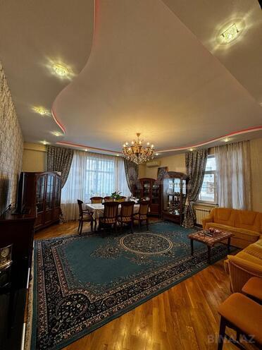 Продаётся 2-комн. новостройка 105 м², м. 8 ноября, photo 1 from 13