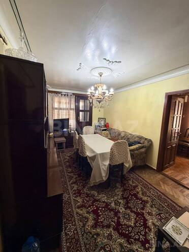 Продаётся 3-комн. вторичка 42.5 м², м. Элмляр Академиясы, photo 4 from 10