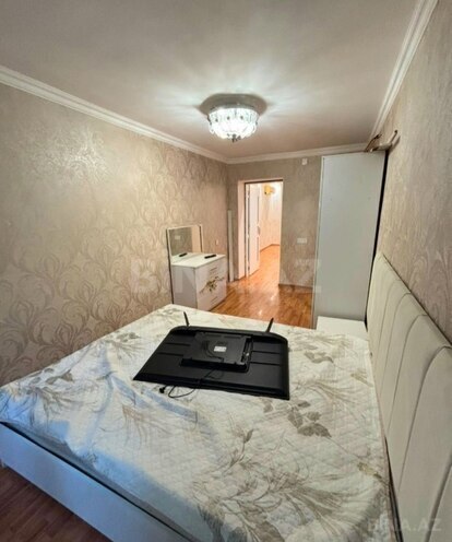 Продаётся 2-комн. вторичка 60 м², м. Иншаатчылар, photo 3 from 14